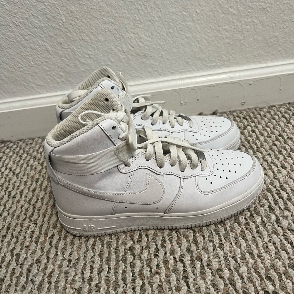 Nike Women’s Air Force 1 High Top - Size 9